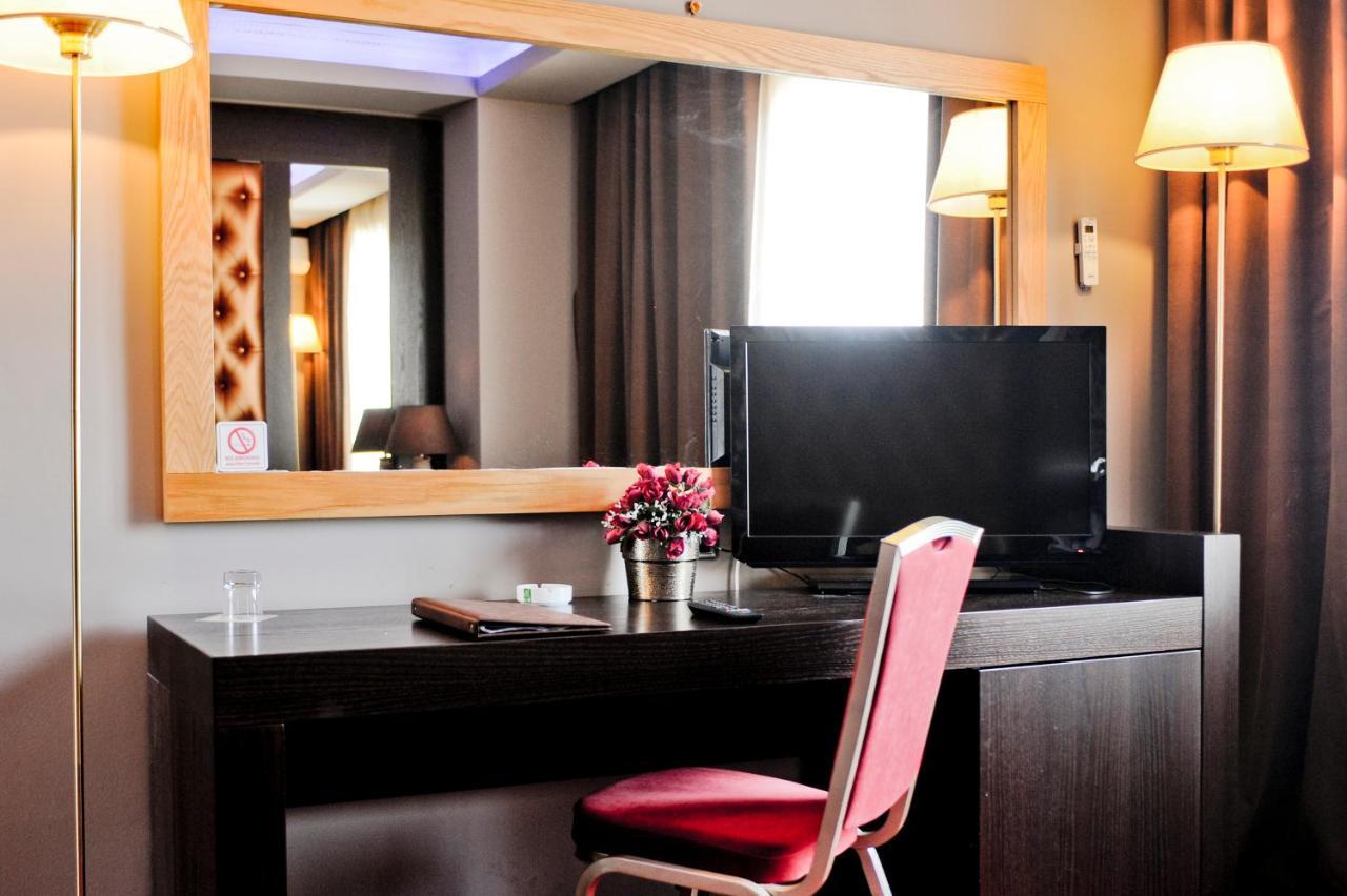 Hotel Doro City Tiranë Ngoại thất bức ảnh