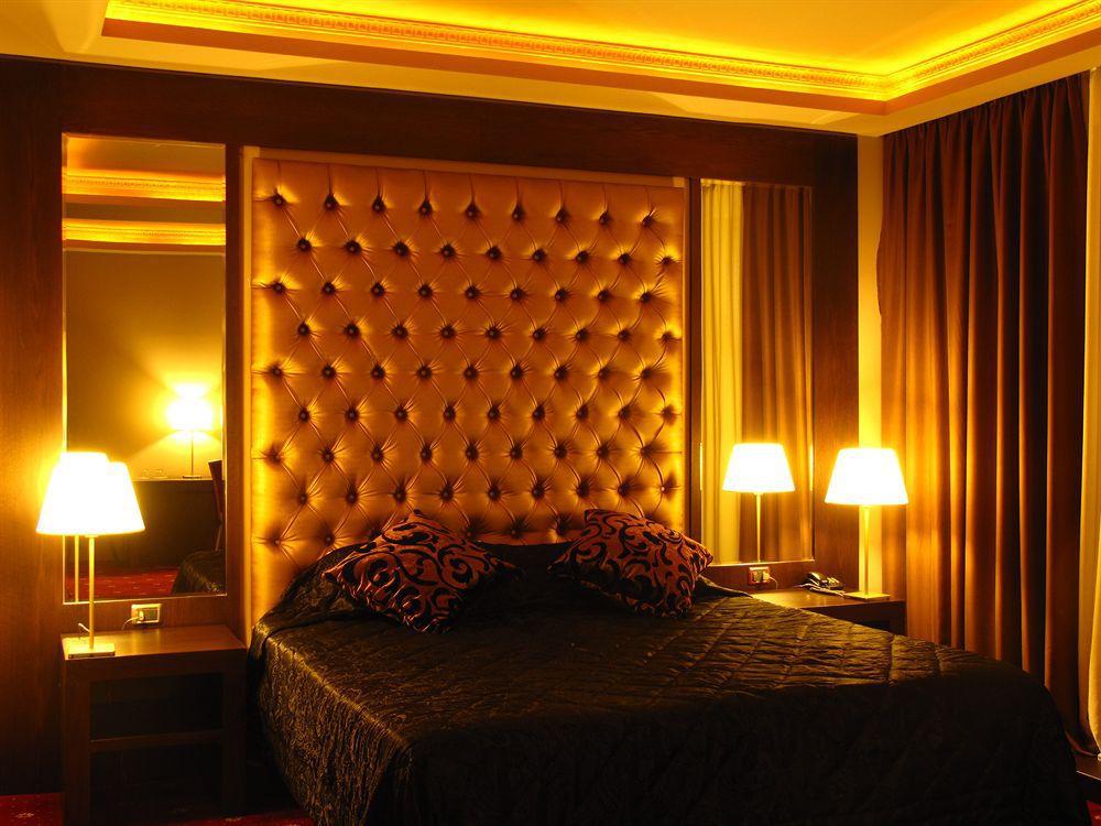 Hotel Doro City Tiranë Ngoại thất bức ảnh