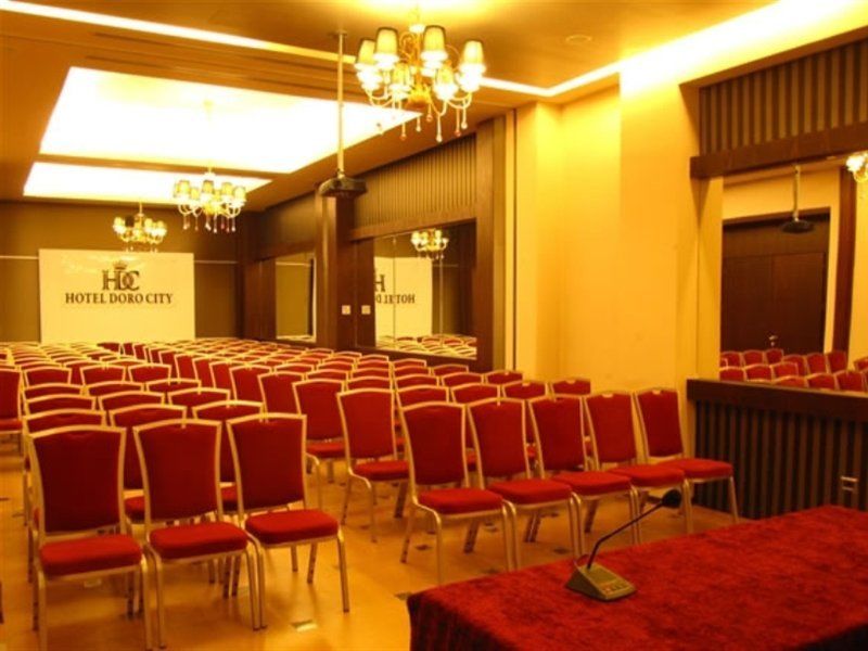 Hotel Doro City Tiranë Ngoại thất bức ảnh