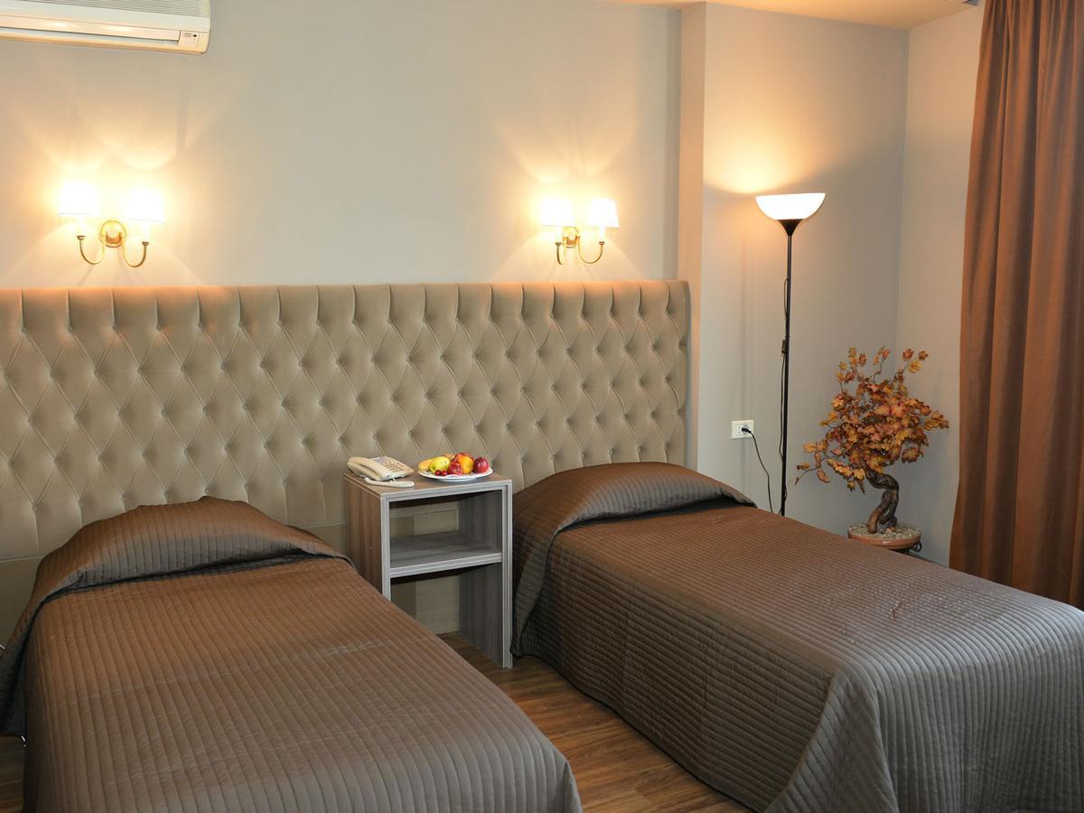 Hotel Doro City Tiranë Ngoại thất bức ảnh