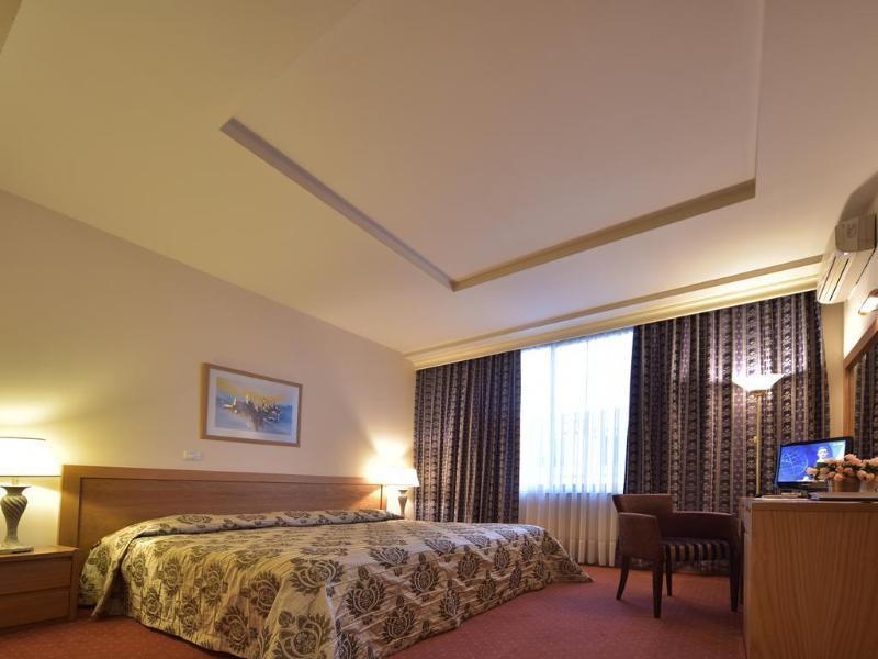 Hotel Doro City Tiranë Ngoại thất bức ảnh