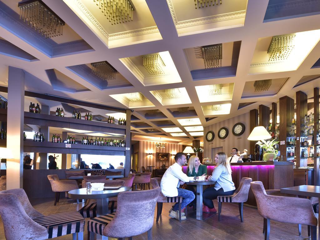 Hotel Doro City Tiranë Ngoại thất bức ảnh